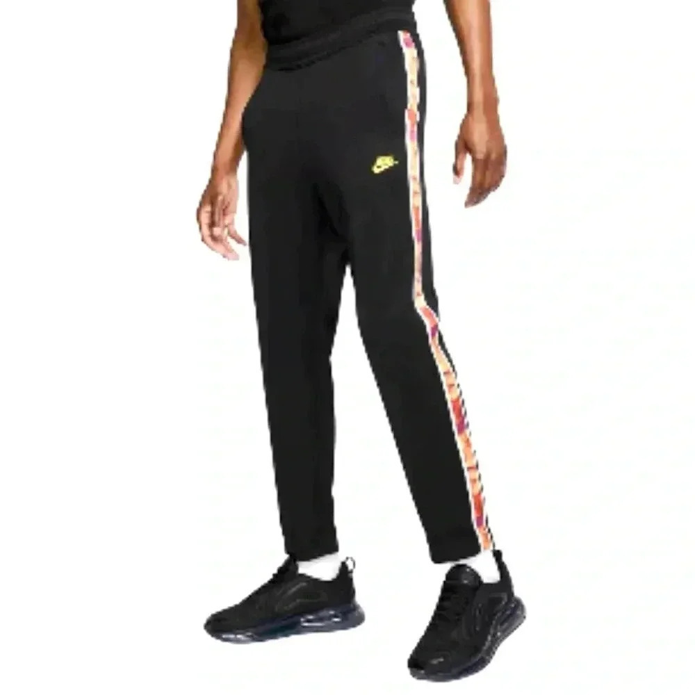 Nike distortion pants